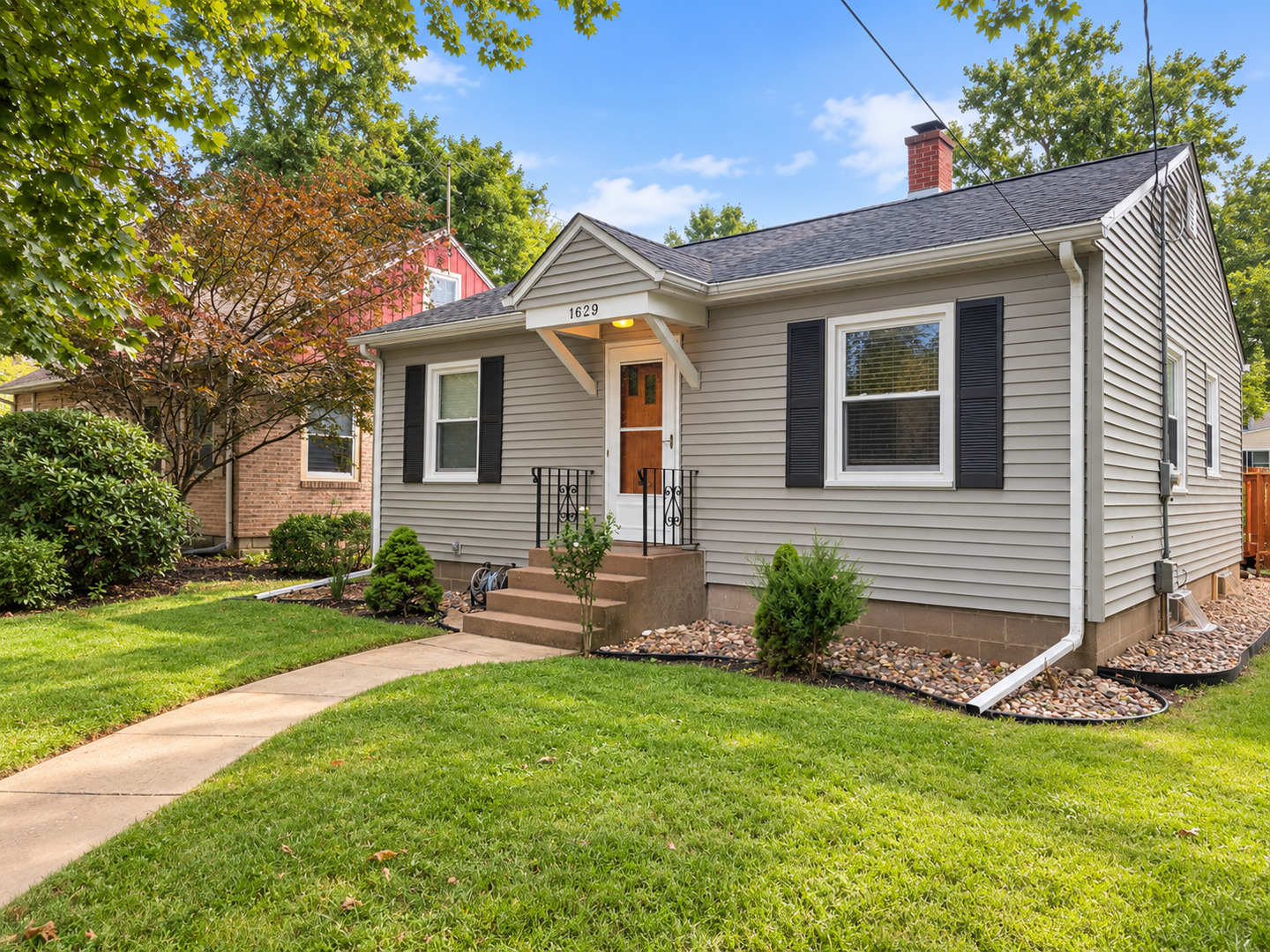 1629 34th Street Property Photo 1