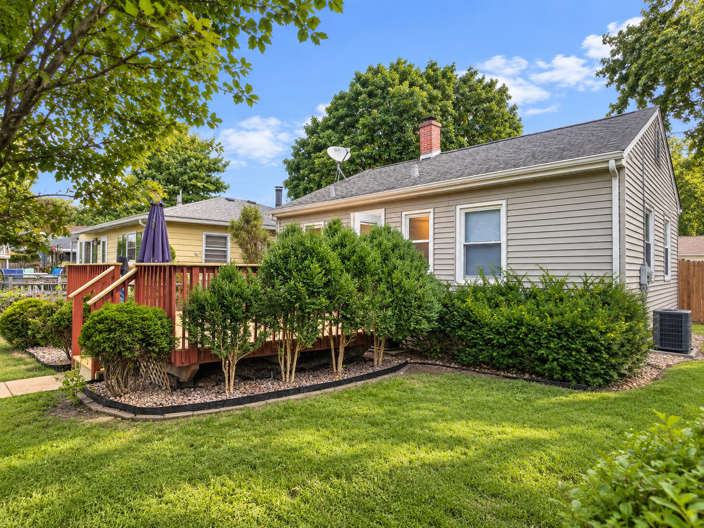 1629 34th Street Property Photo 2