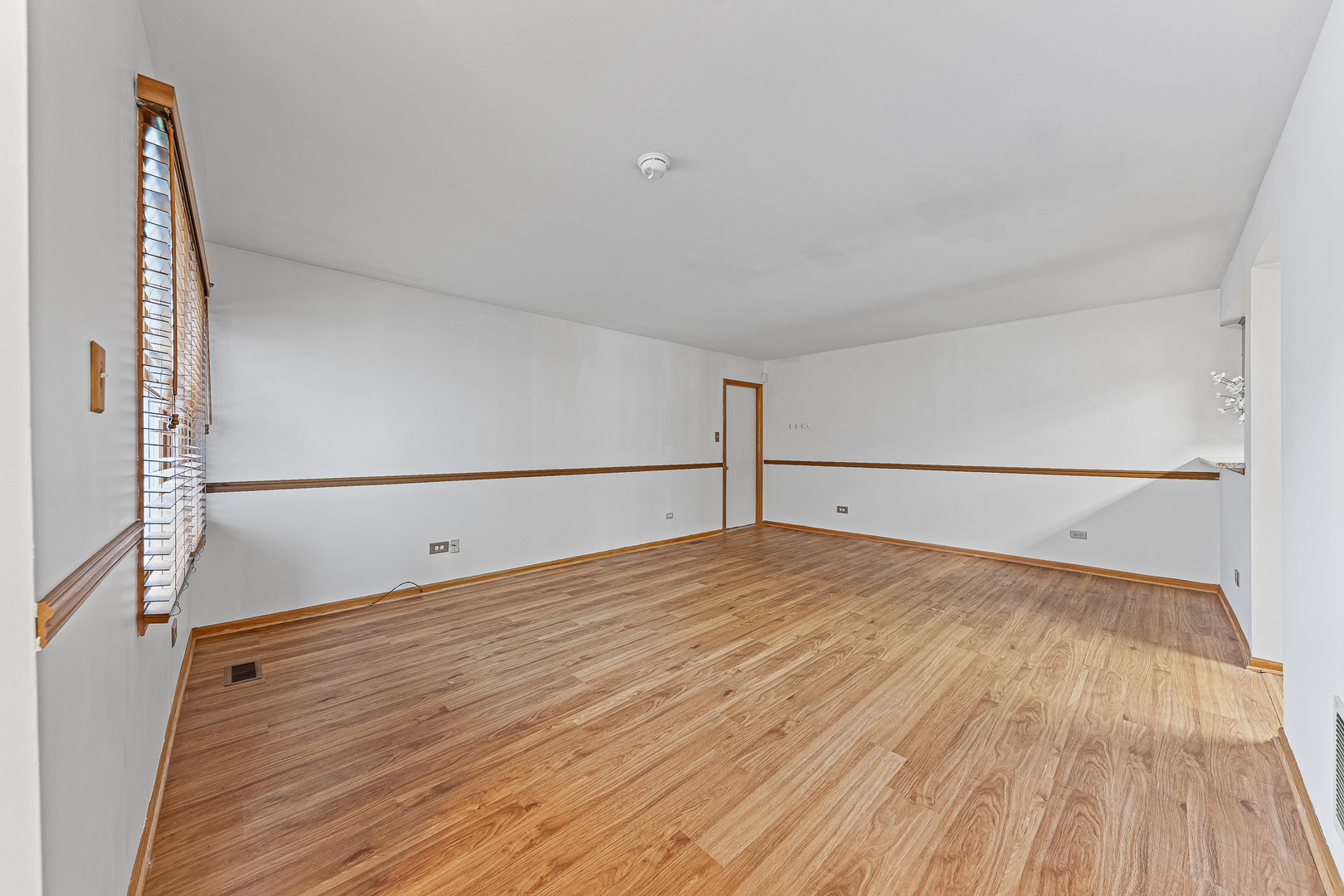 9981 Constitution Drive Property Photo 8