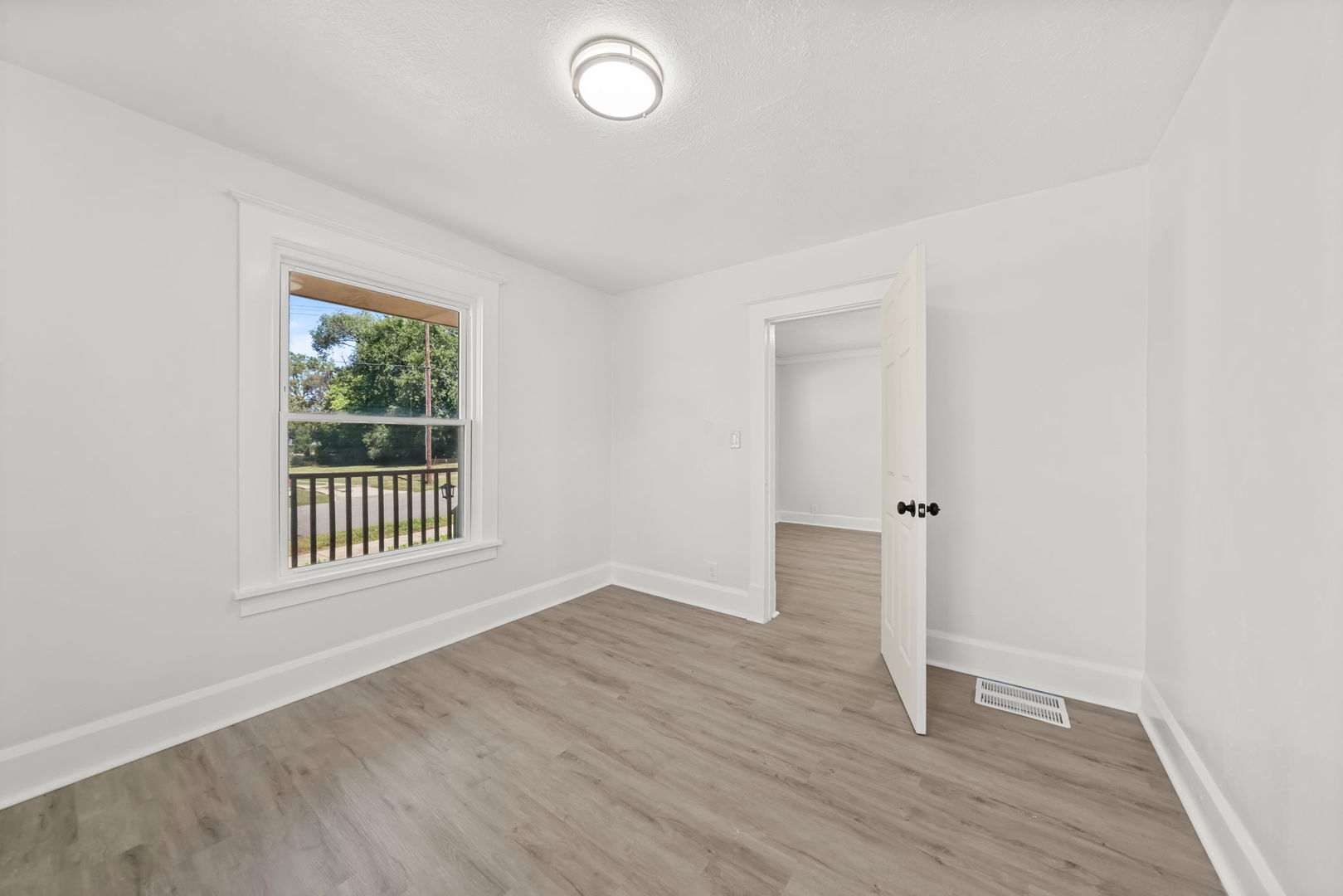 928 Lincoln Avenue Property Photo 21