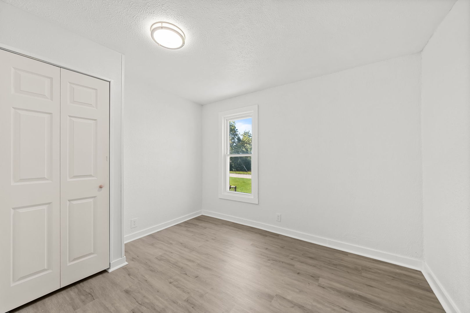 928 Lincoln Avenue Property Photo 22