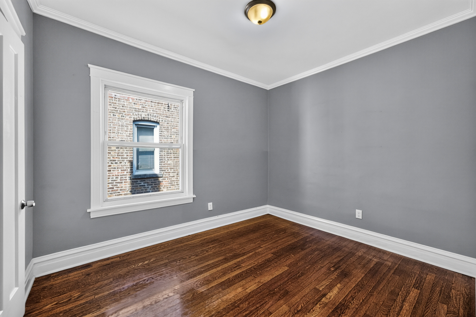 7440 S Paxton Avenue 2 Property Photo 15