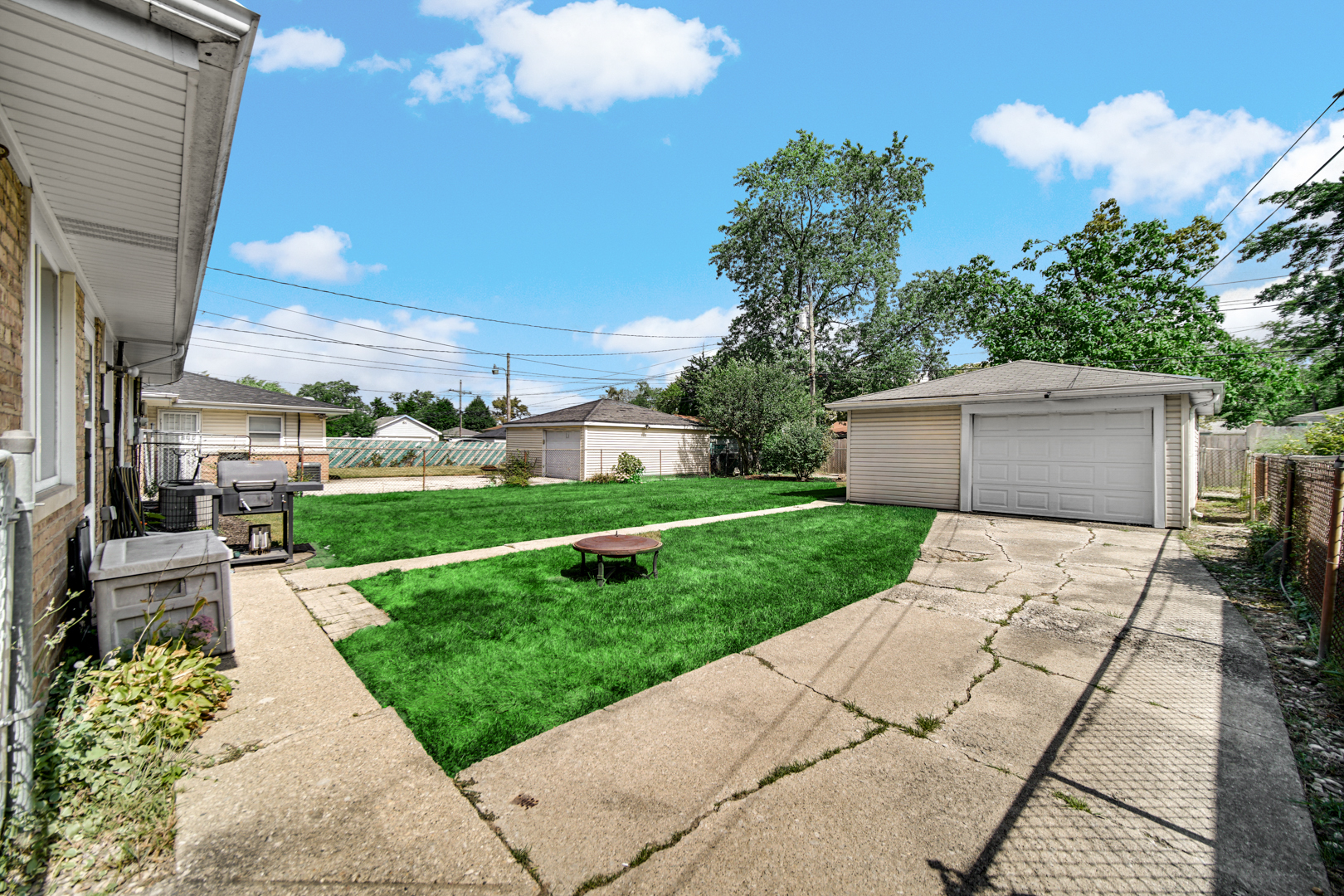 17233 Walter Street Property Photo 16