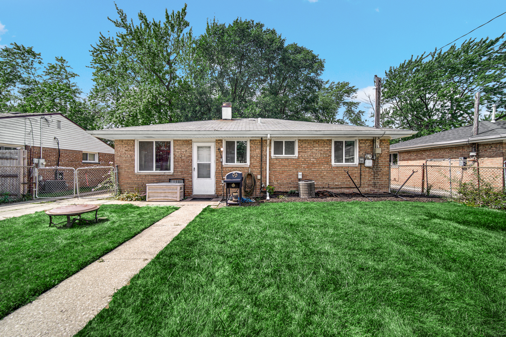 17233 Walter Street Property Photo 17
