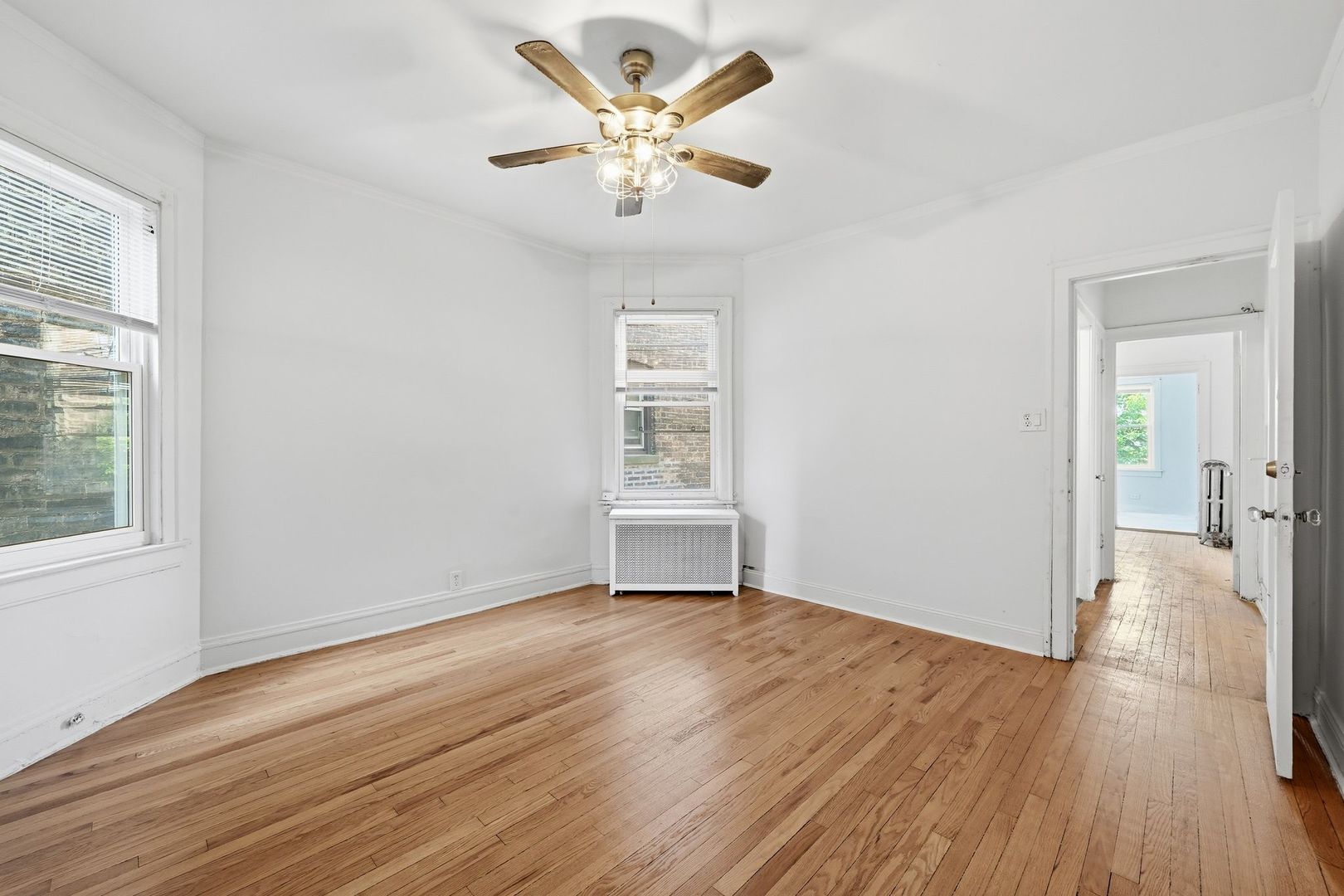 7806 S Cregier Avenue Property Photo 10