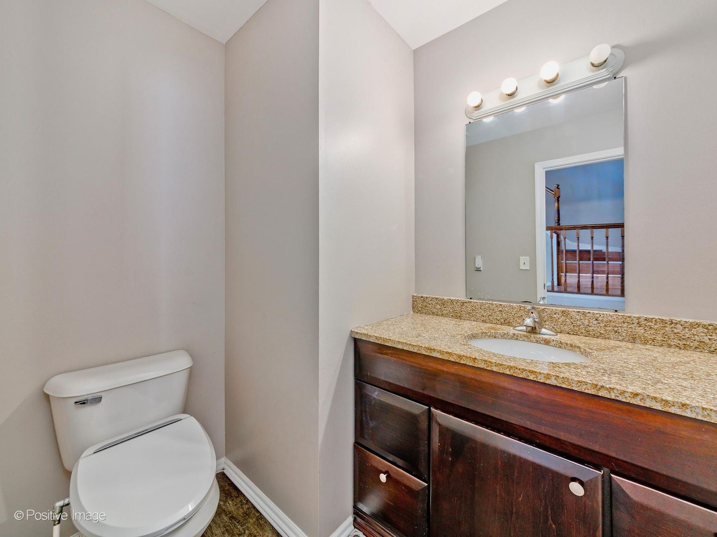 601 Willington Drive Property Photo 9