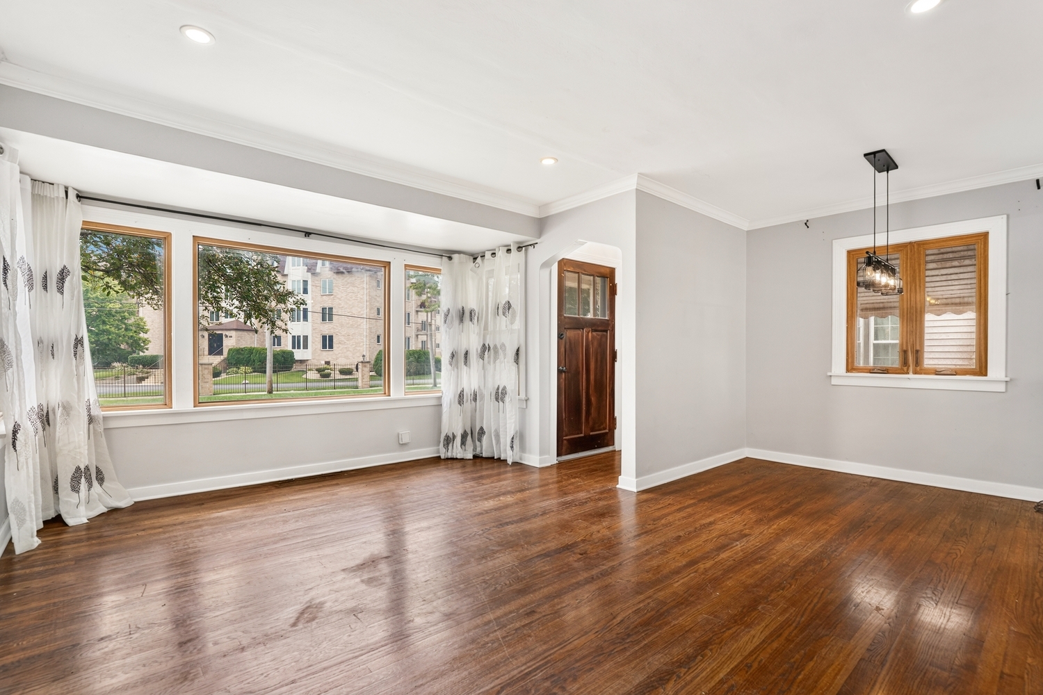 18538 Wentworth Avenue Property Photo 3