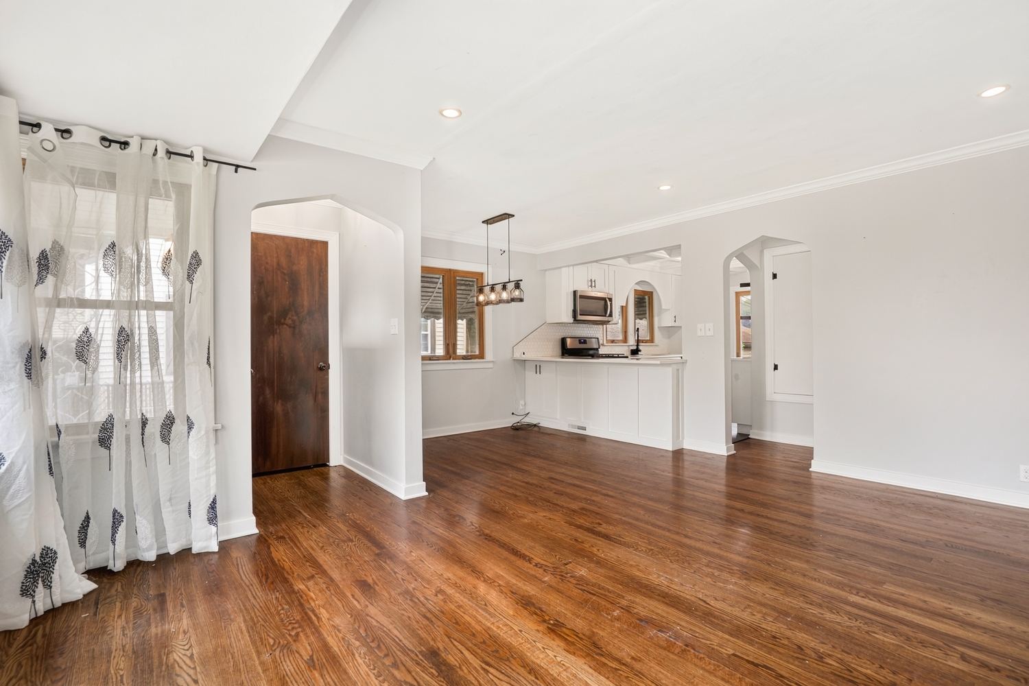18538 Wentworth Avenue Property Photo 8
