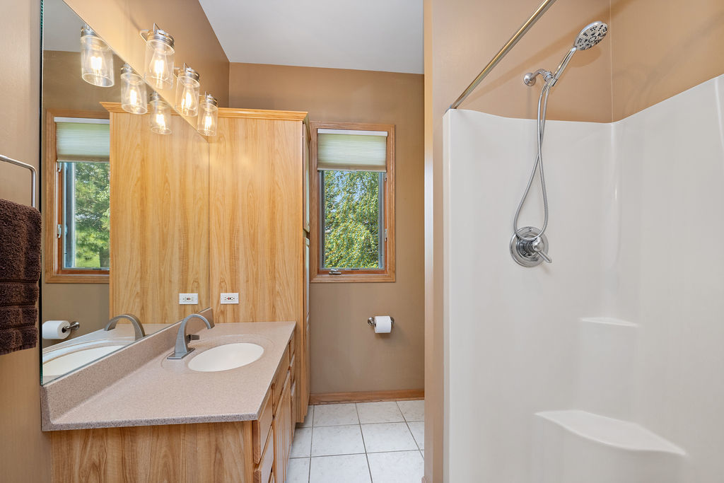W7265 Robins Way Property Photo 9