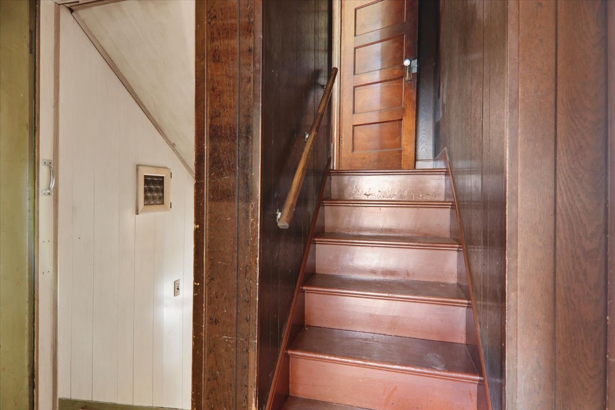811 E Washington Street Property Photo 12