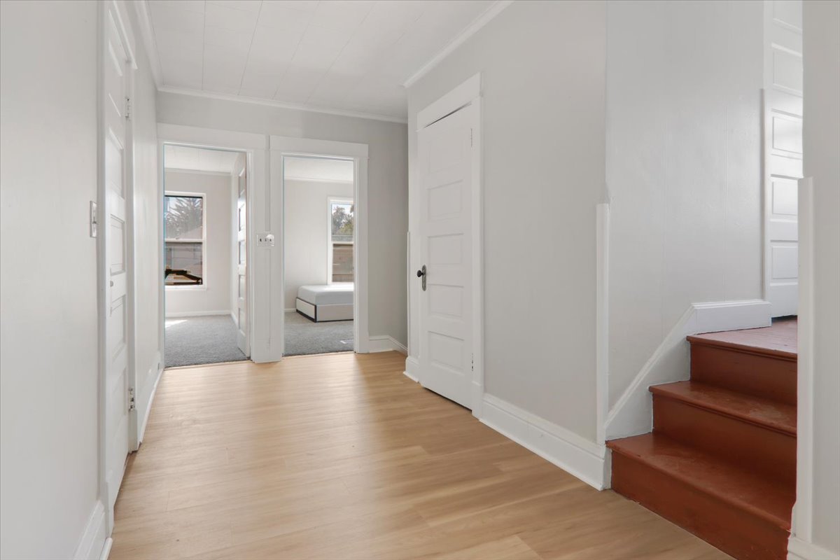 811 E Washington Street Property Photo 22