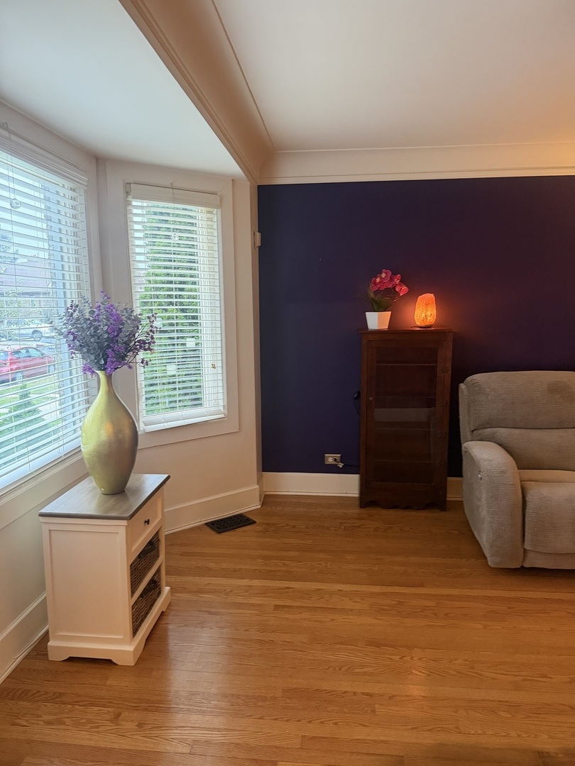 3849 N Nora Avenue Property Photo 2