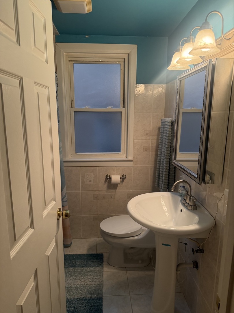 3849 N Nora Avenue Property Photo 5