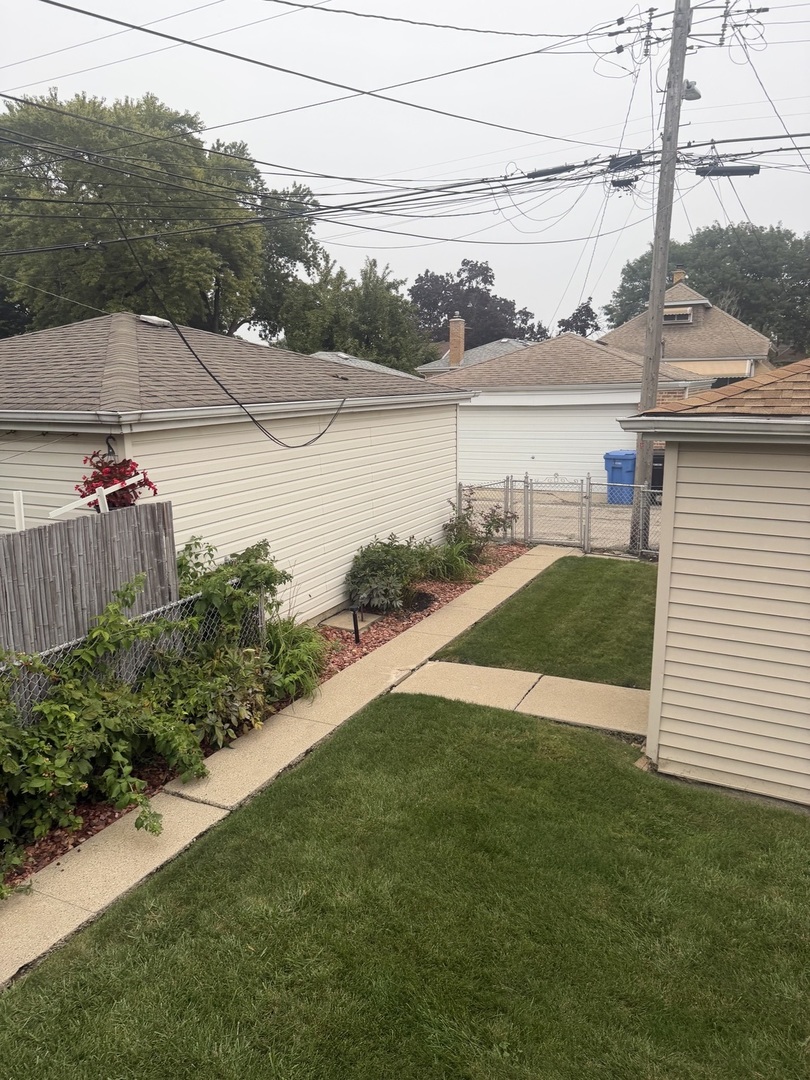 3849 N Nora Avenue Property Photo 17