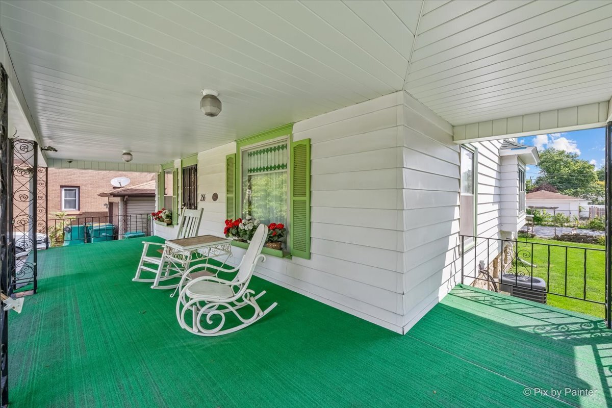 256 N Raynor Avenue Property Photo 3