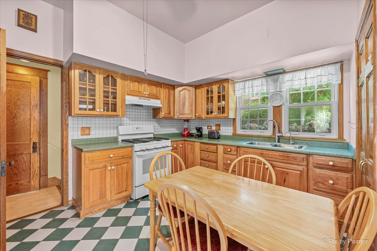 256 N Raynor Avenue Property Photo 12