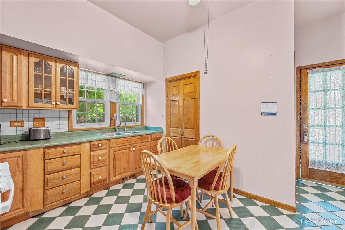 256 N Raynor Avenue Property Photo 13