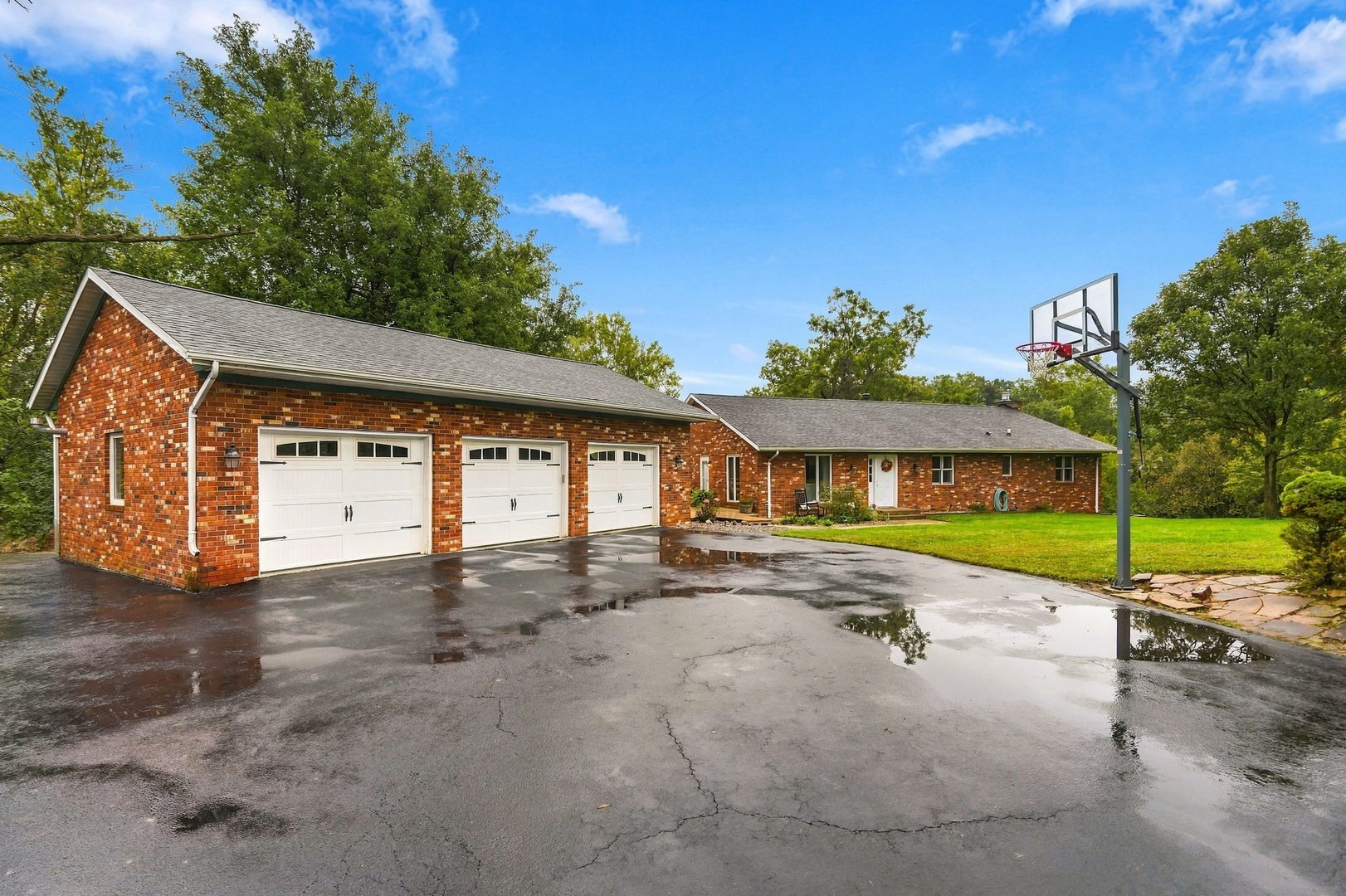 10001 35th Street Property Photo 1