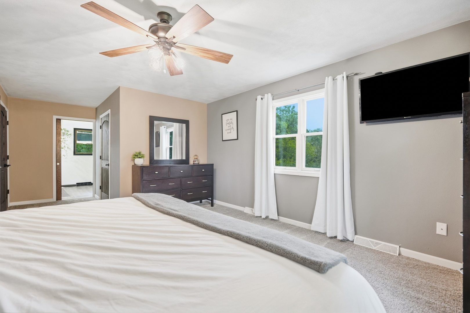 10001 35th Street Property Photo 12