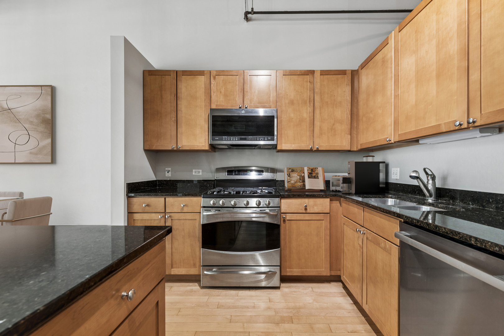 520 S State Street 1505 Property Photo 12