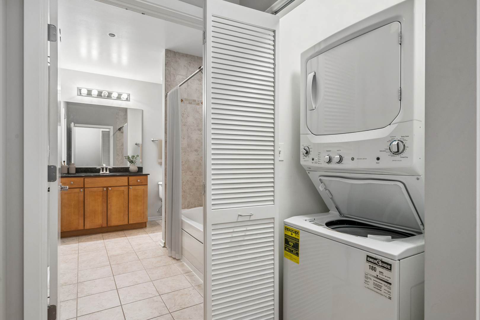 520 S State Street 1505 Property Photo 17