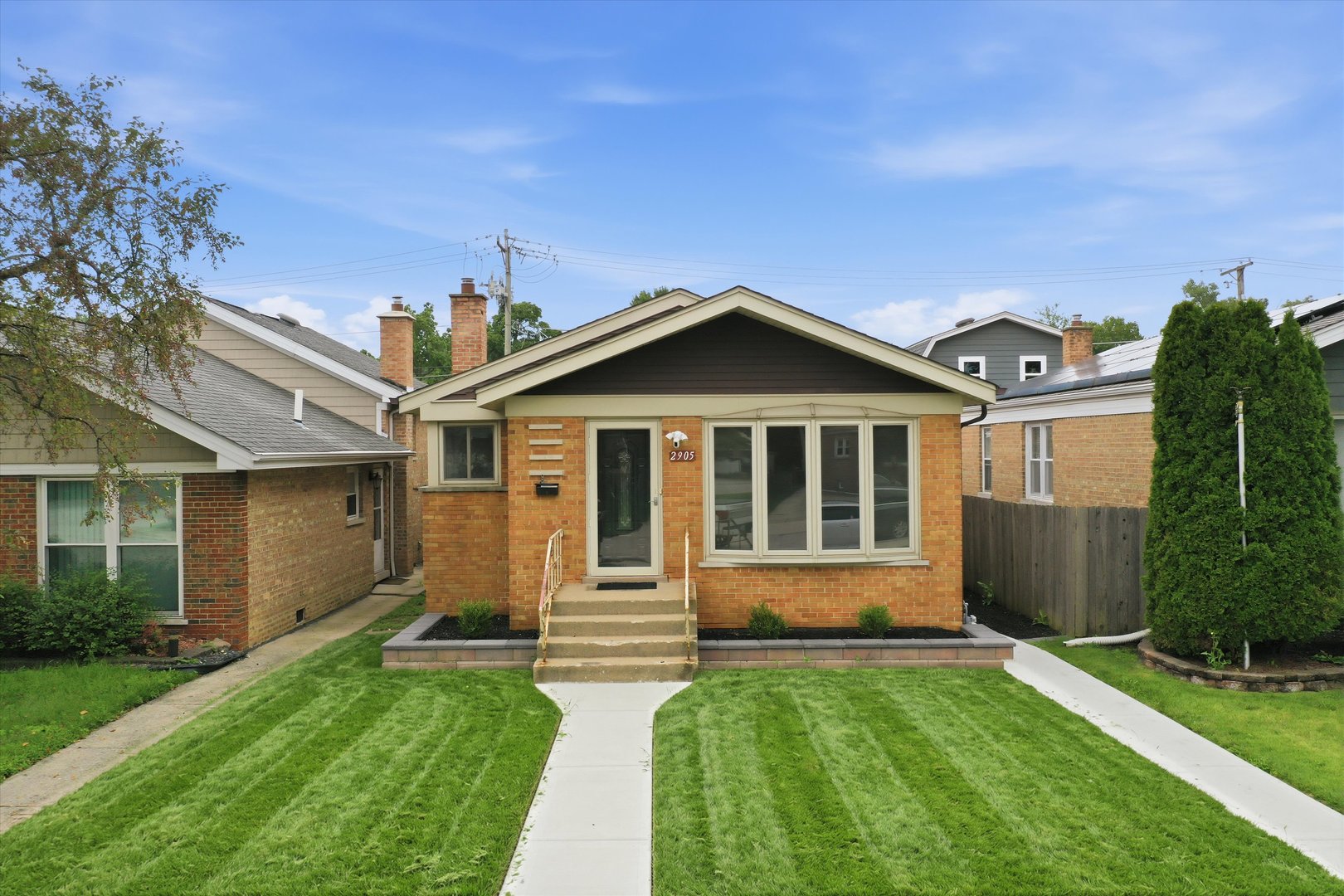 2905 W 102nd Place Property Photo 1
