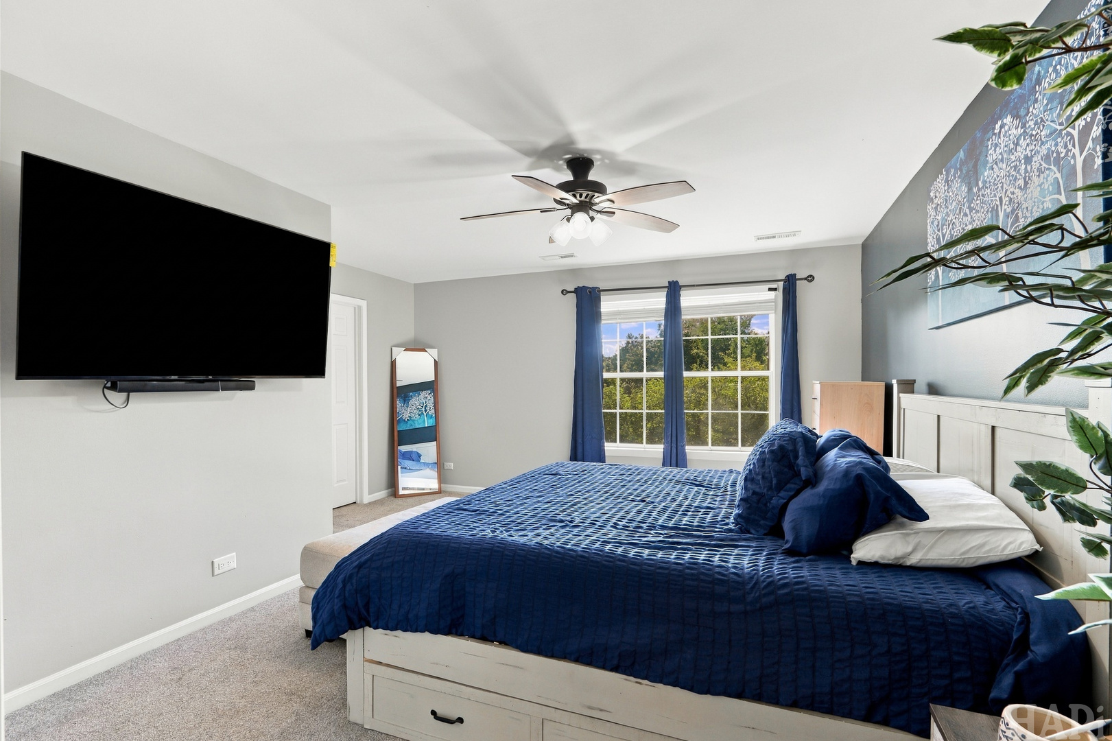 447 Ashwood Court Property Photo 12