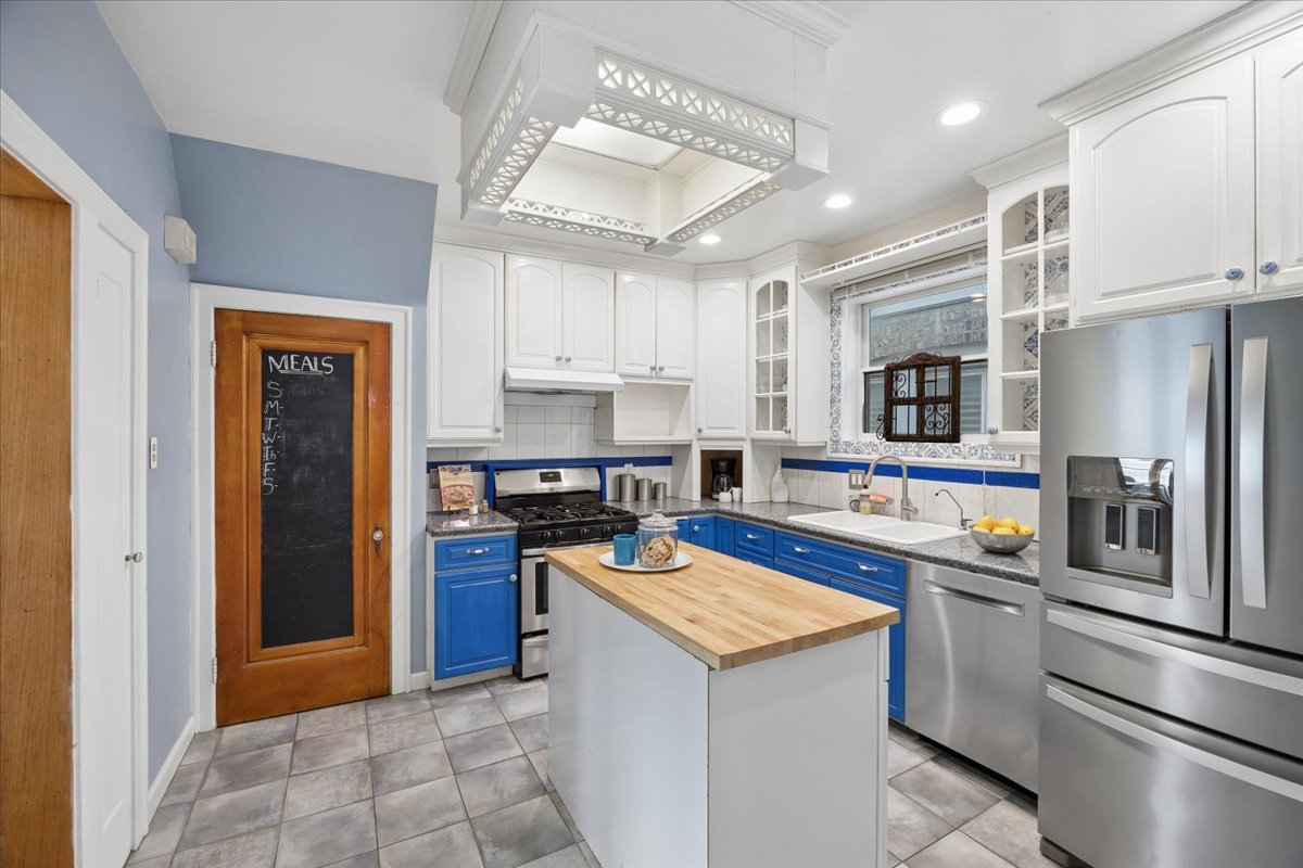 2527 Hainsworth Avenue Property Photo 8