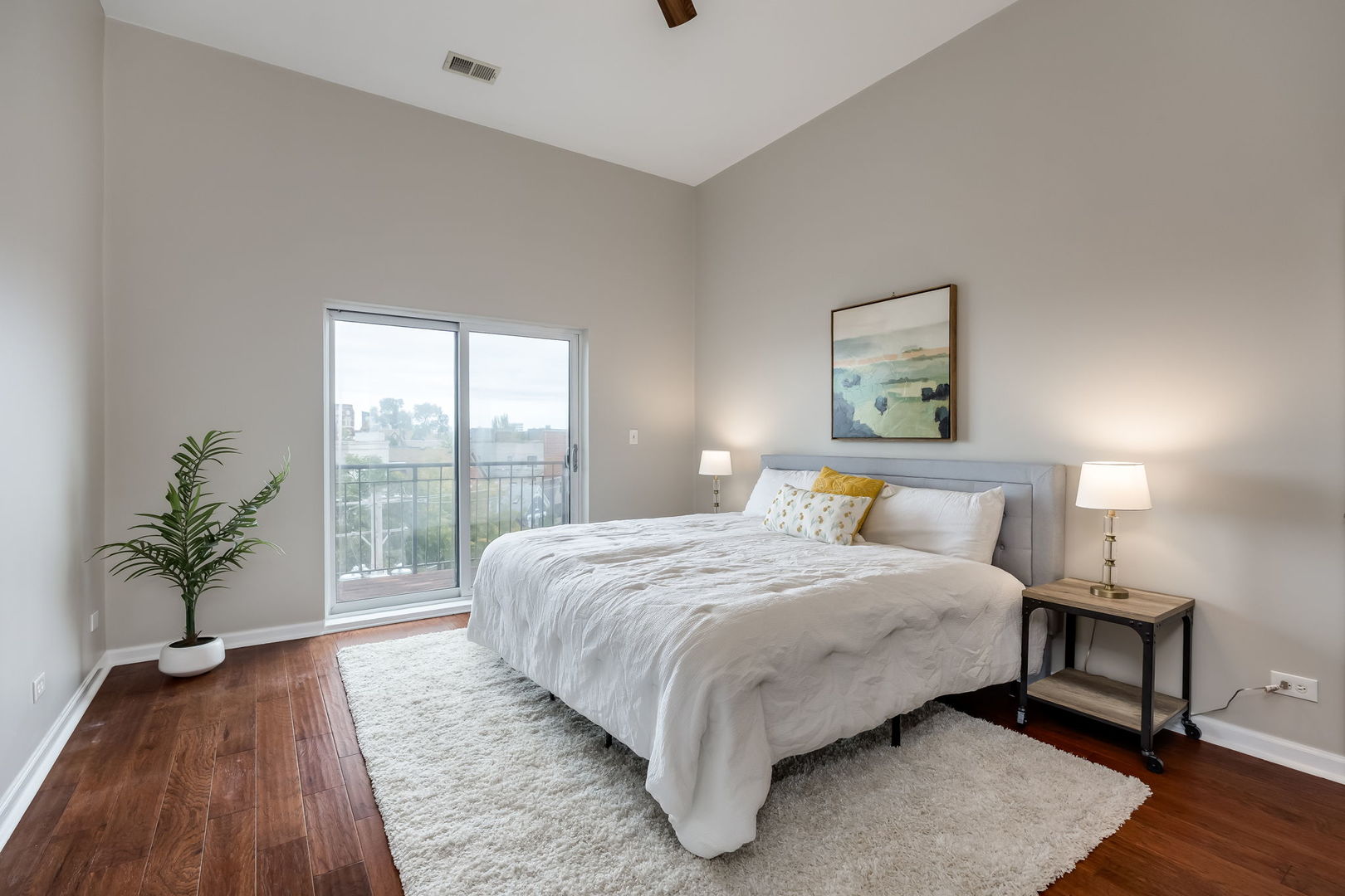 1395 N Milwaukee Avenue 3e Property Photo 11
