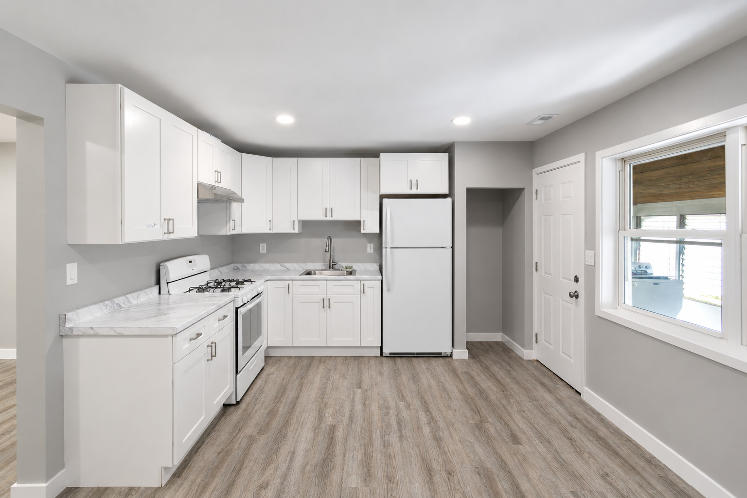 2206 221st Street Property Photo 7