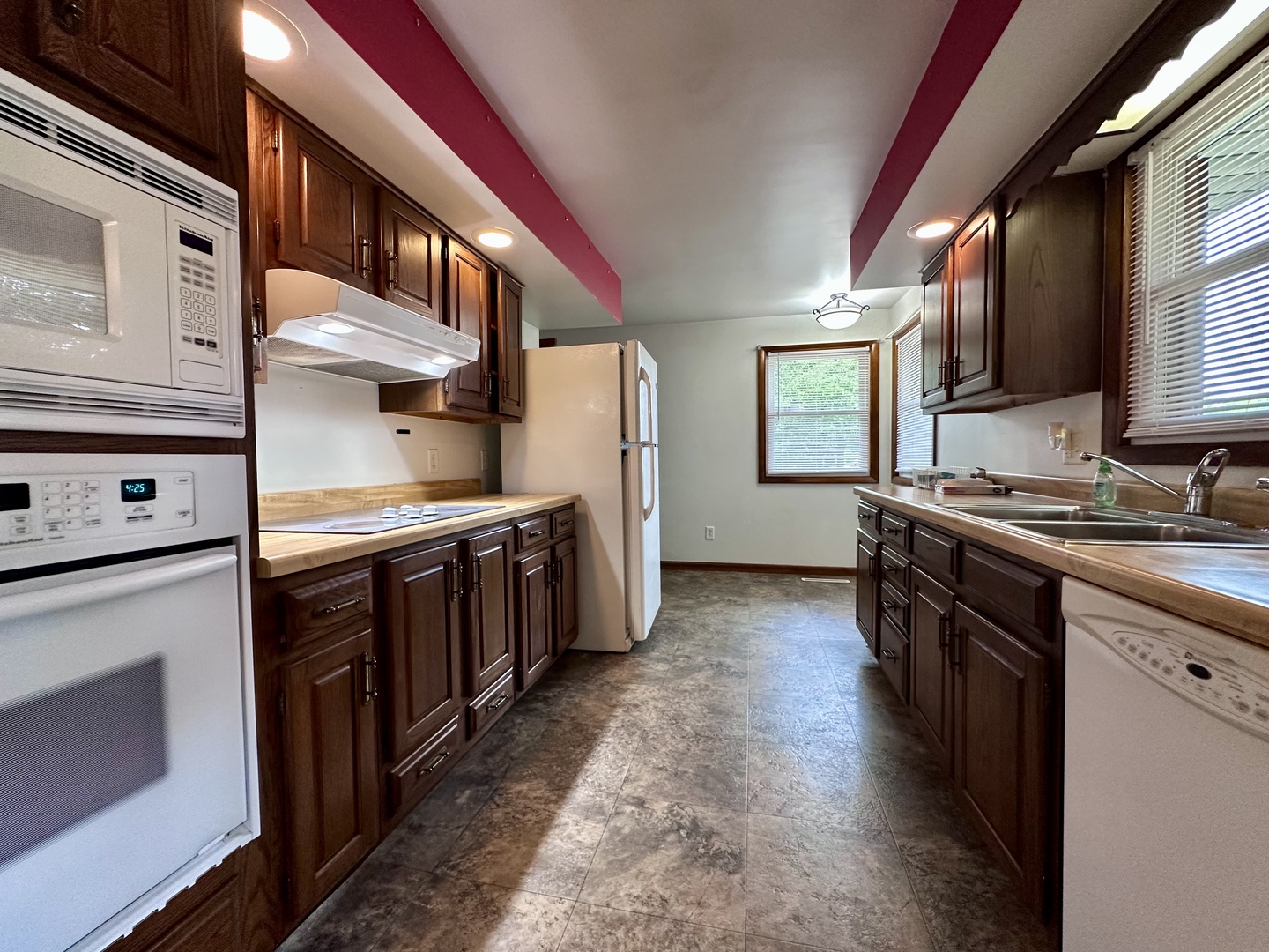 1507 Ave F Property Photo 5