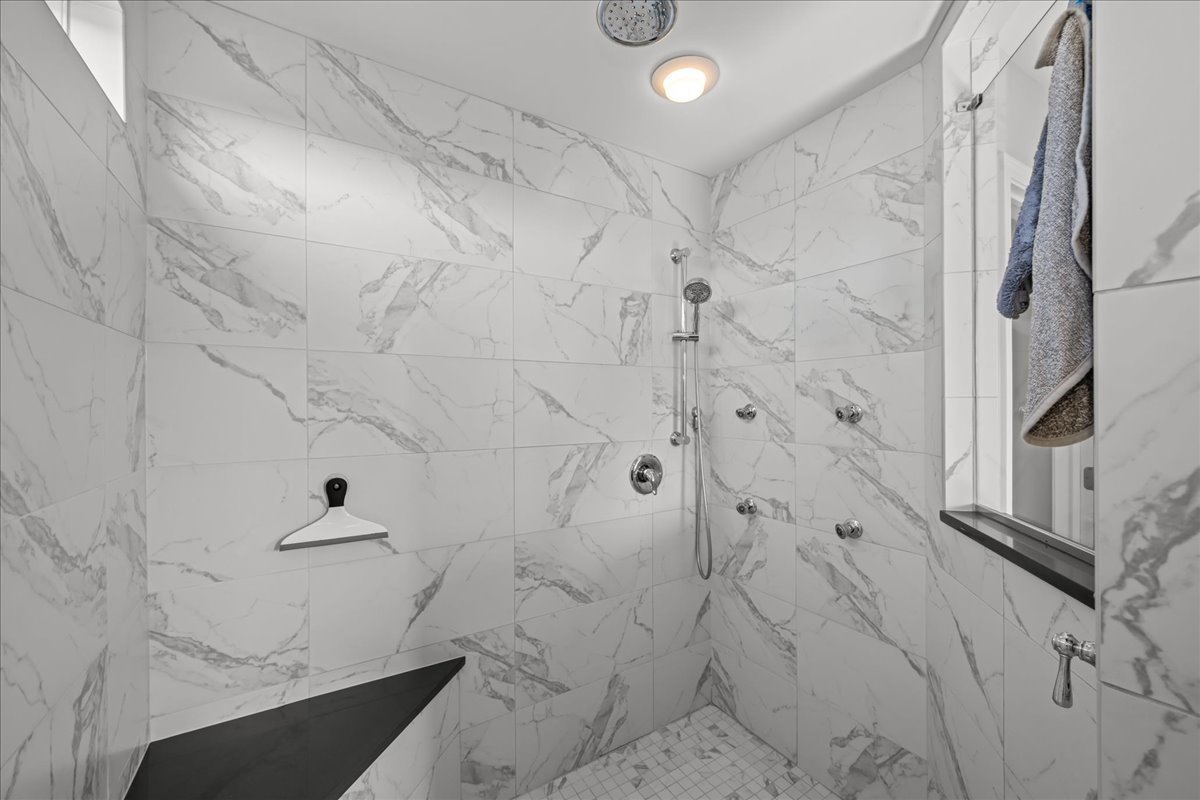 672 Glenwood Drive Property Photo 22