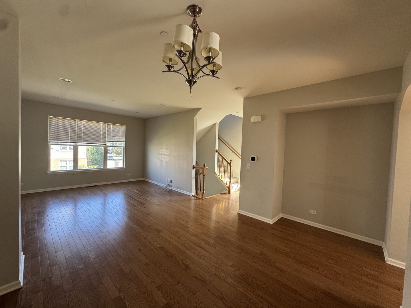 1238 Evergreen Avenue Property Photo 3