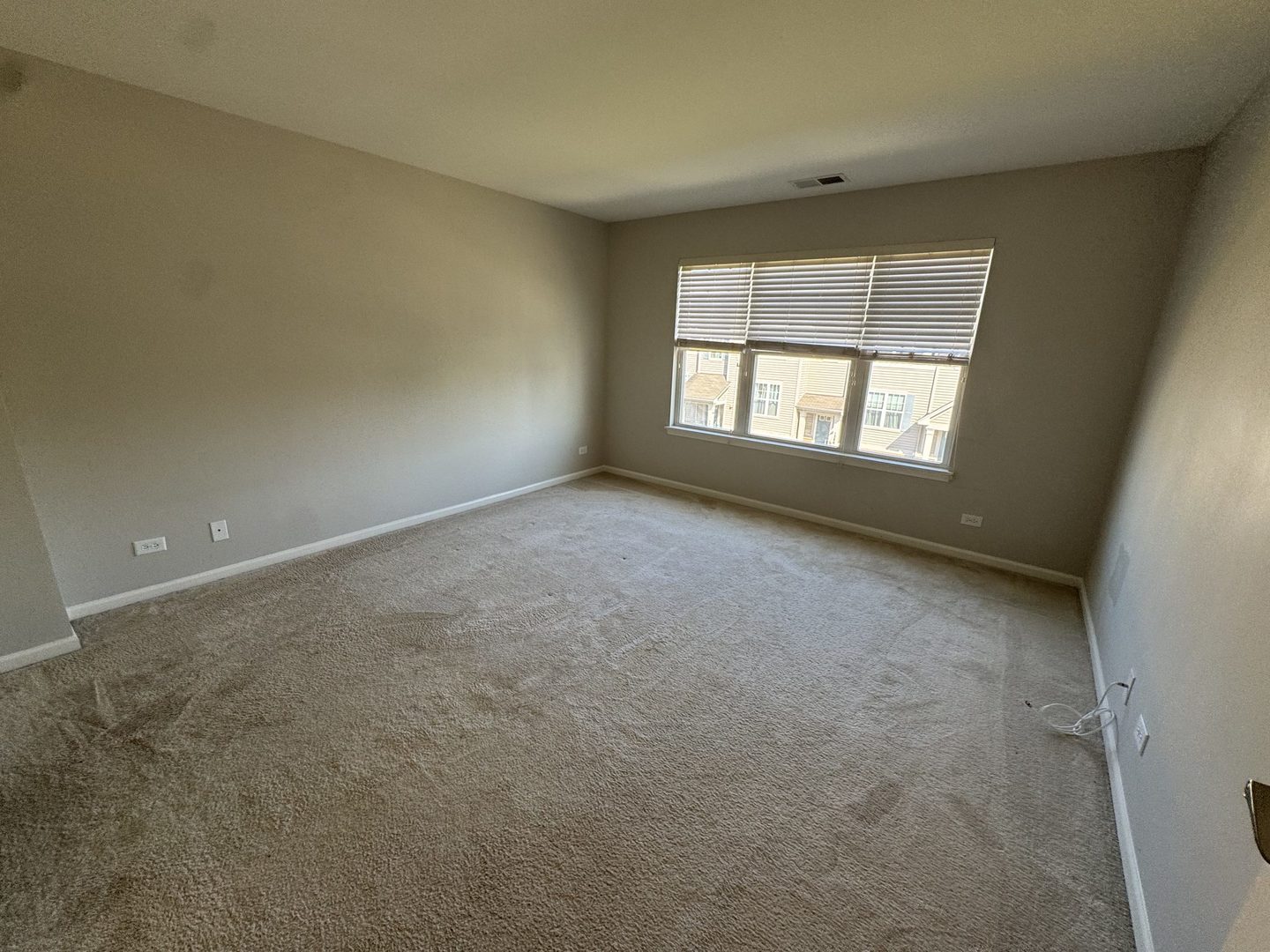 1238 Evergreen Avenue Property Photo 10