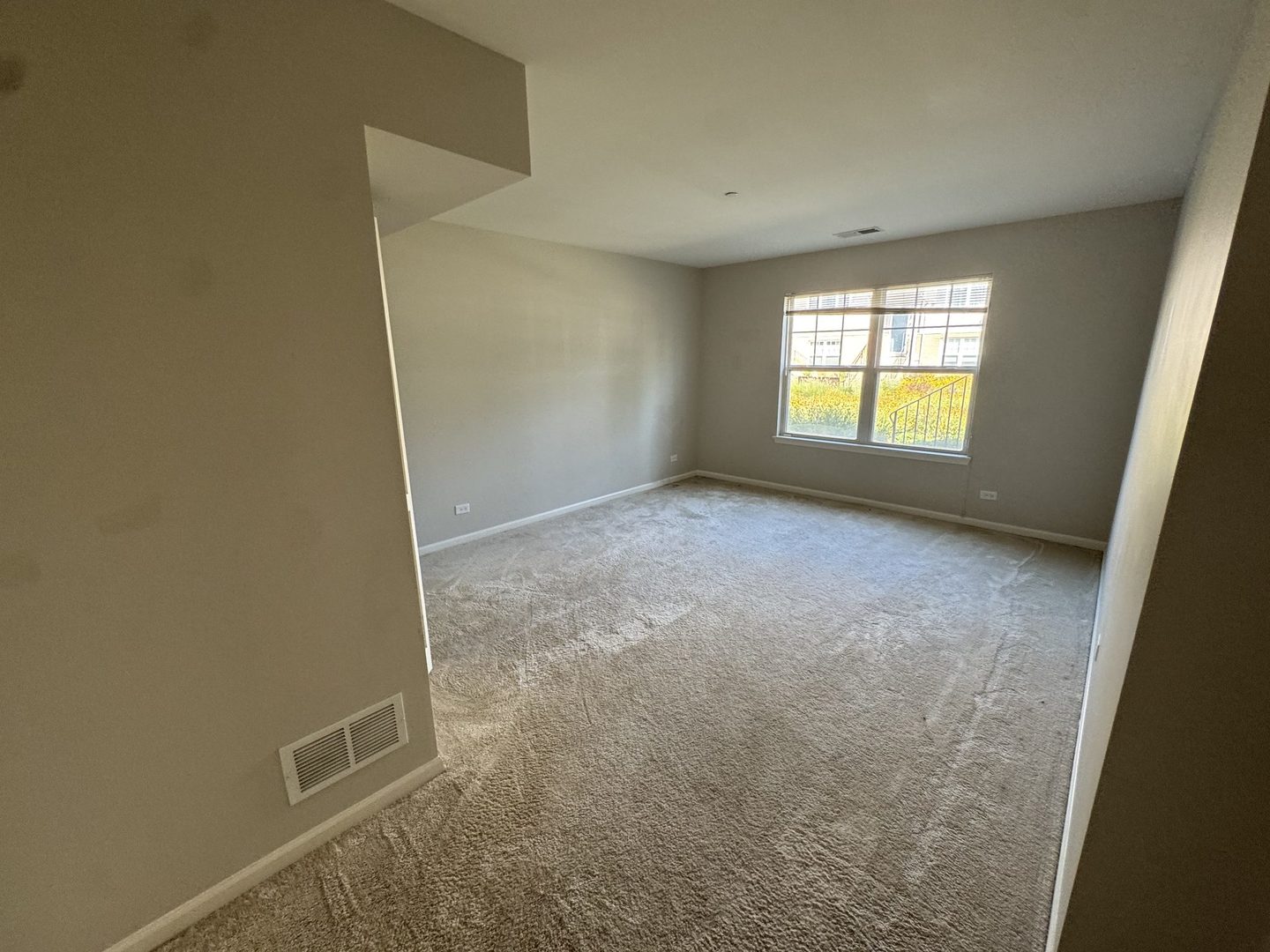 1238 Evergreen Avenue Property Photo 14