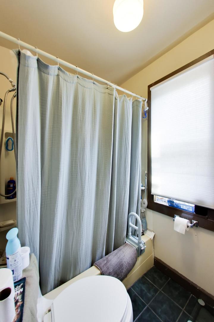 12759049 Property Photo 17