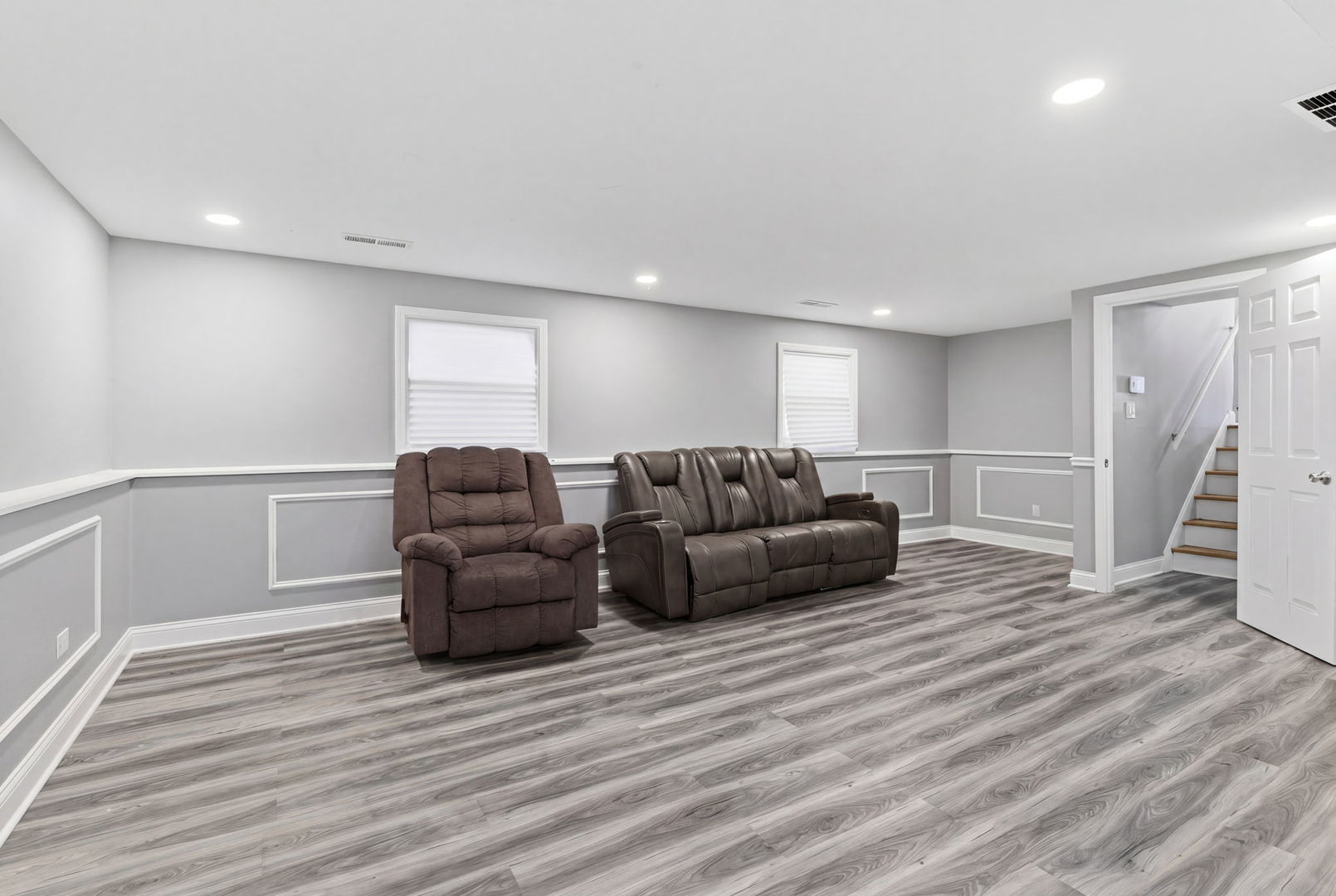 15930 Paulina Street Property Photo 20
