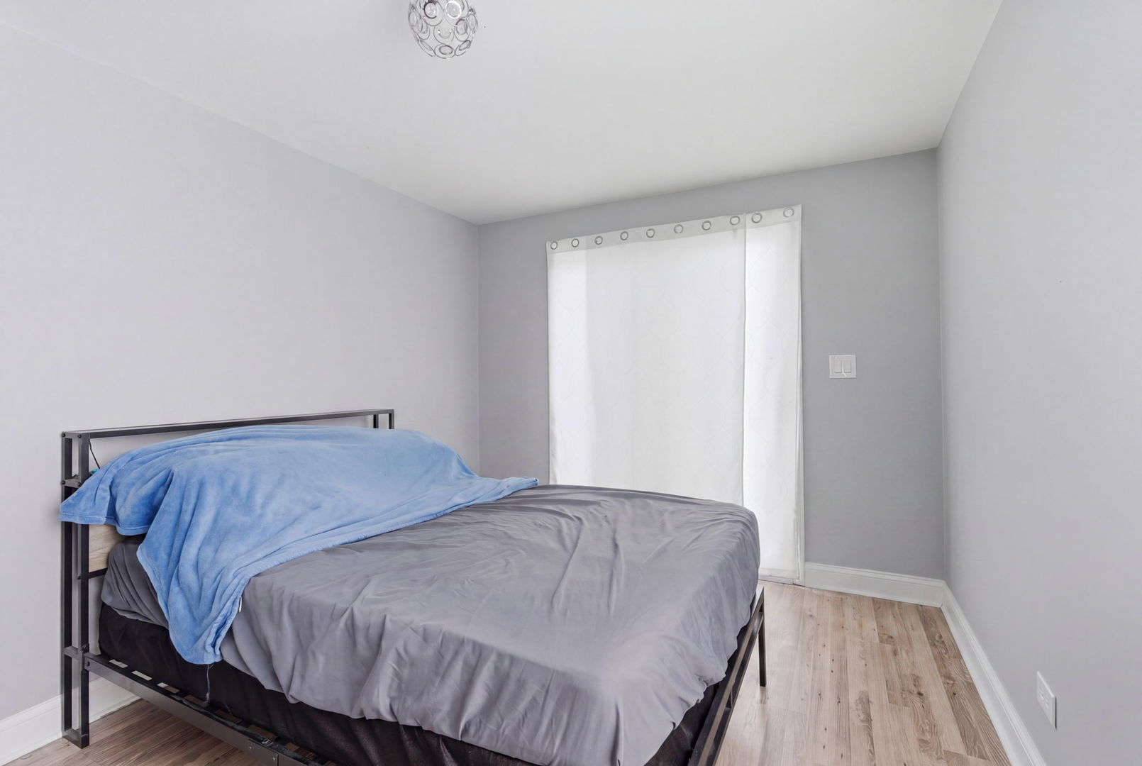 15930 Paulina Street Property Photo 23