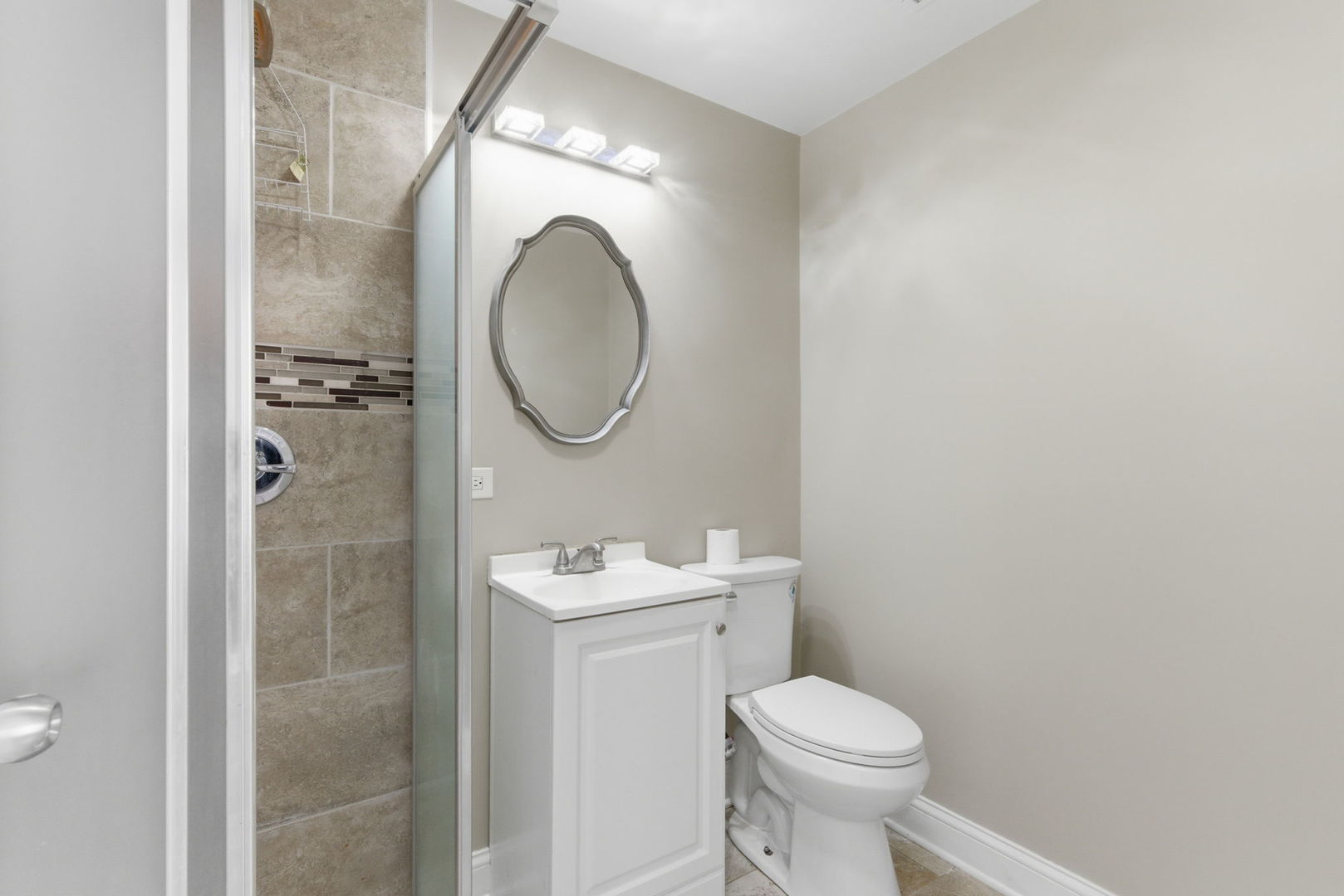 15930 Paulina Street Property Photo 25