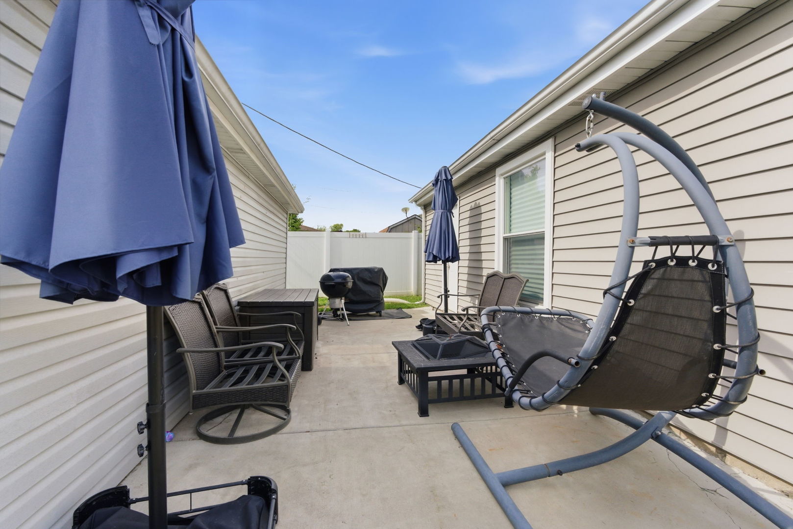 15930 Paulina Street Property Photo 28