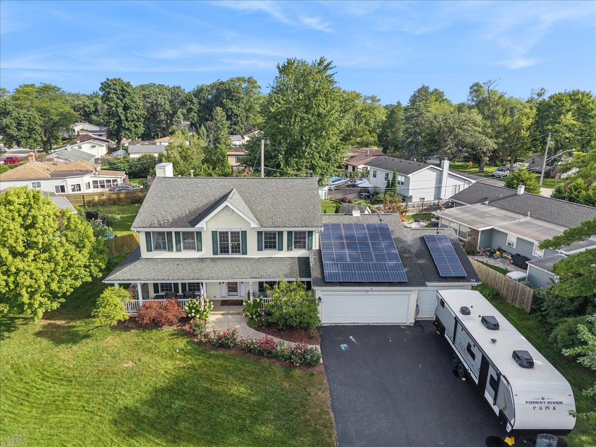 33147 N Lake Shore Drive Property Photo 3