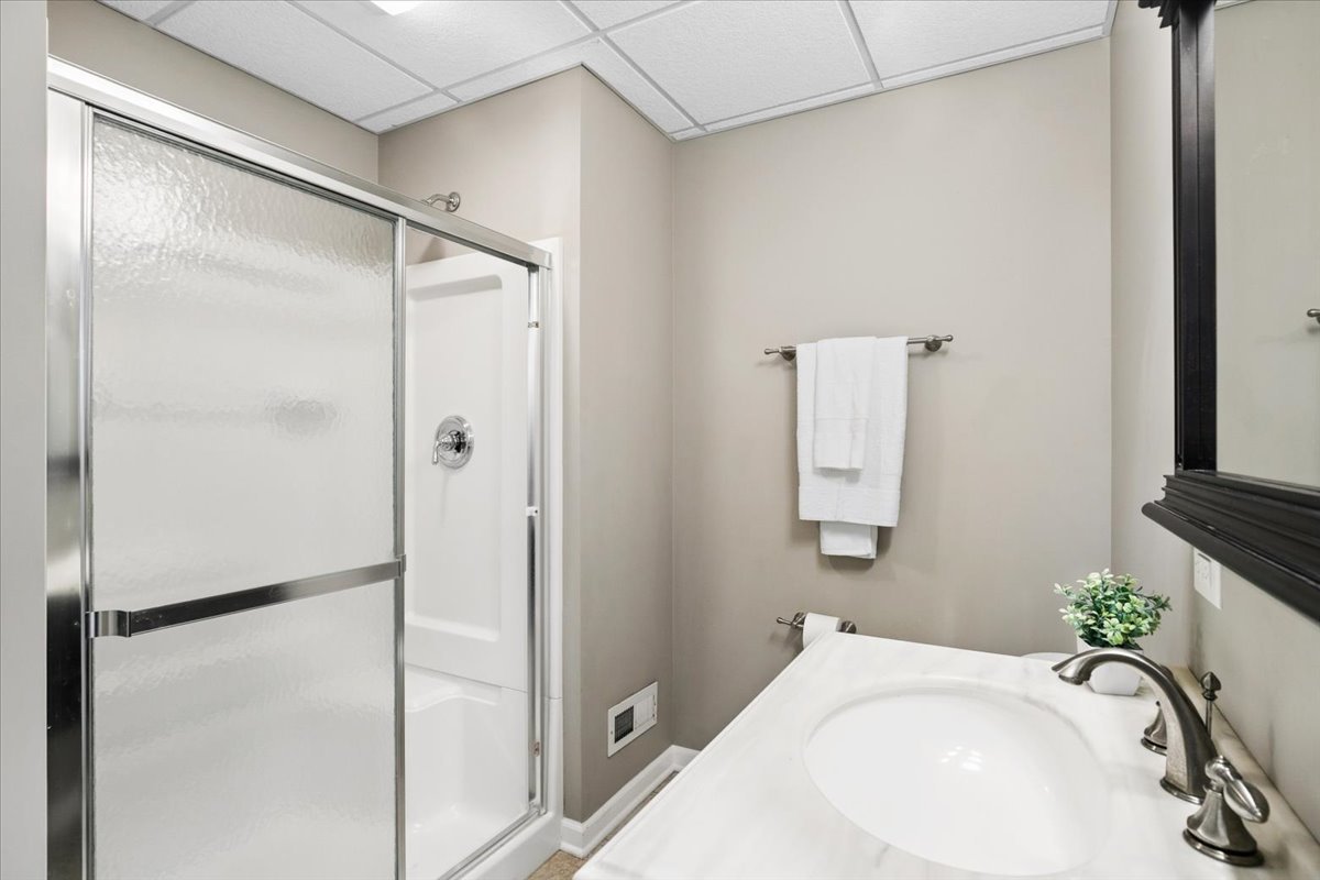 33147 N Lake Shore Drive Property Photo 23