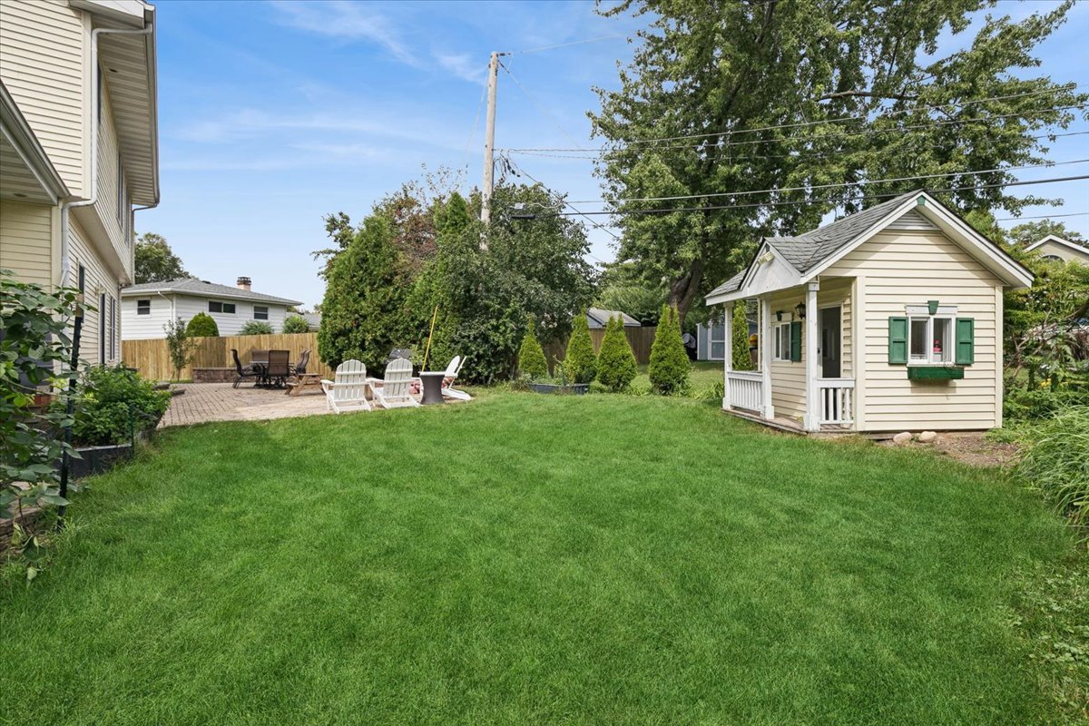 33147 N Lake Shore Drive Property Photo 25
