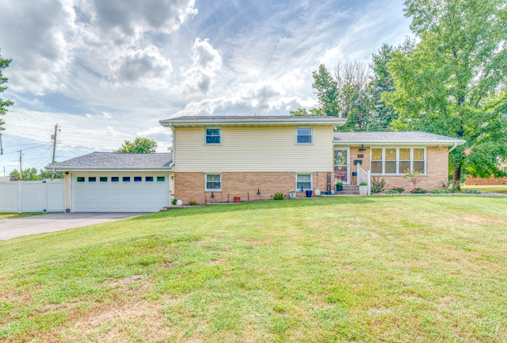 813 Apricot Avenue Property Photo 1
