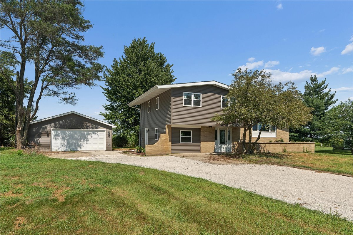1188 E 3300 N Road Property Photo 2
