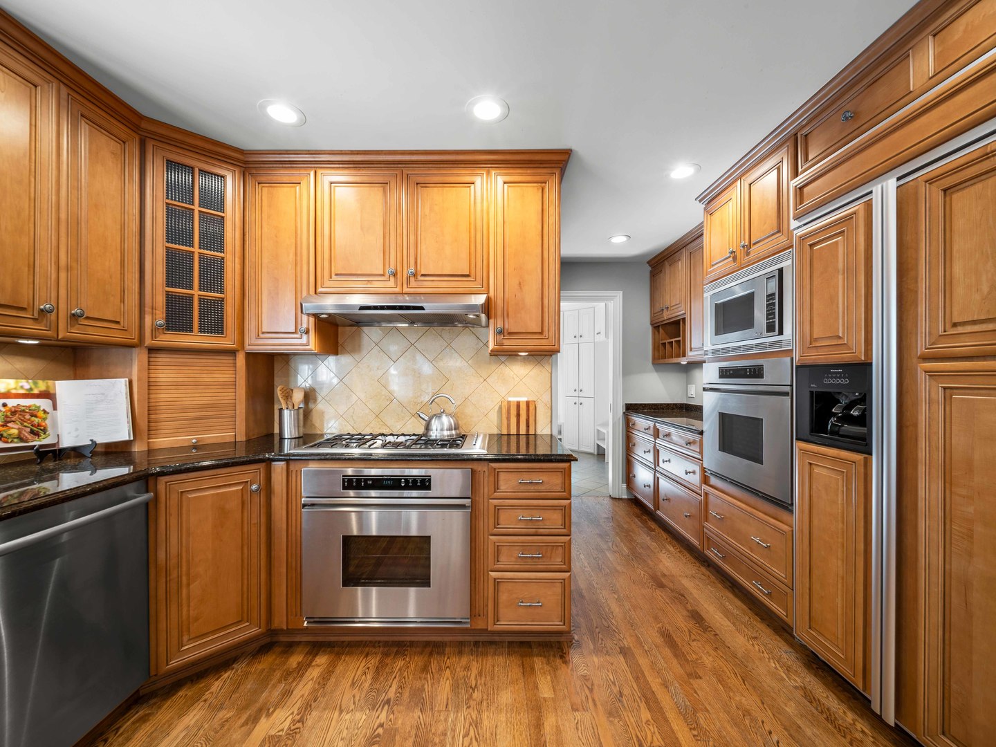 1029 N Carlyle Lane Property Photo 12