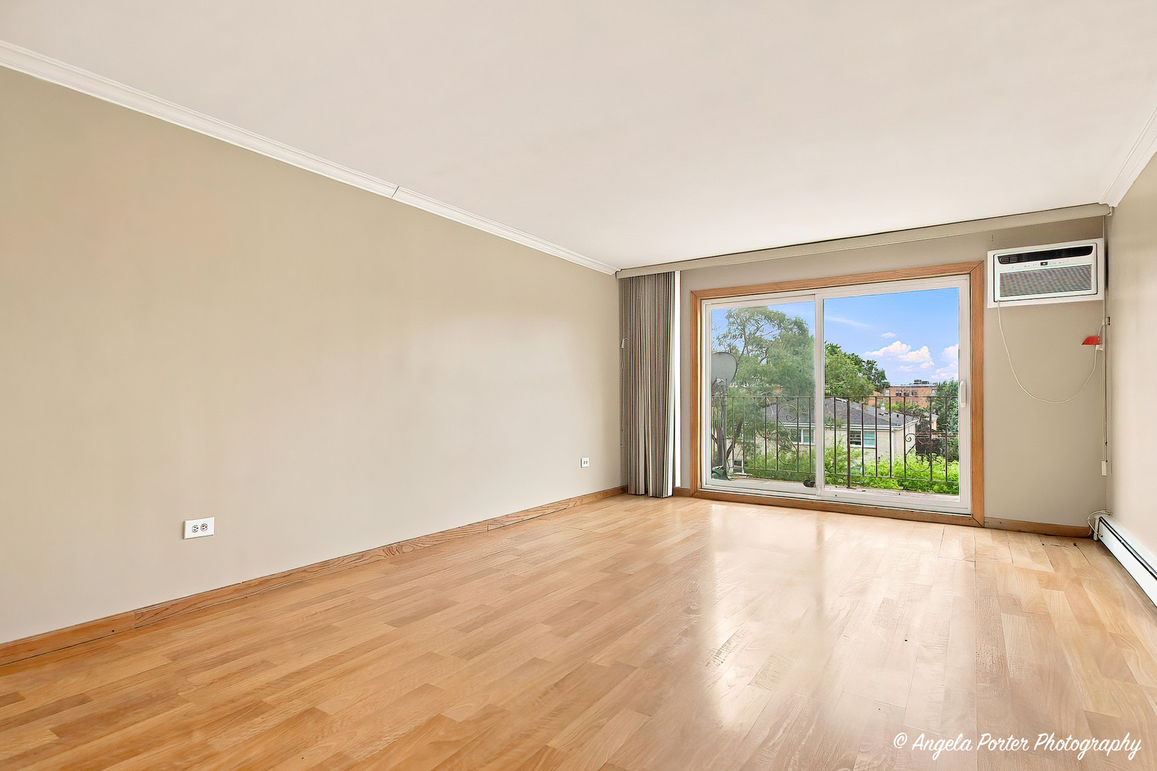 8970 N Parkside Avenue 406 Property Photo 12