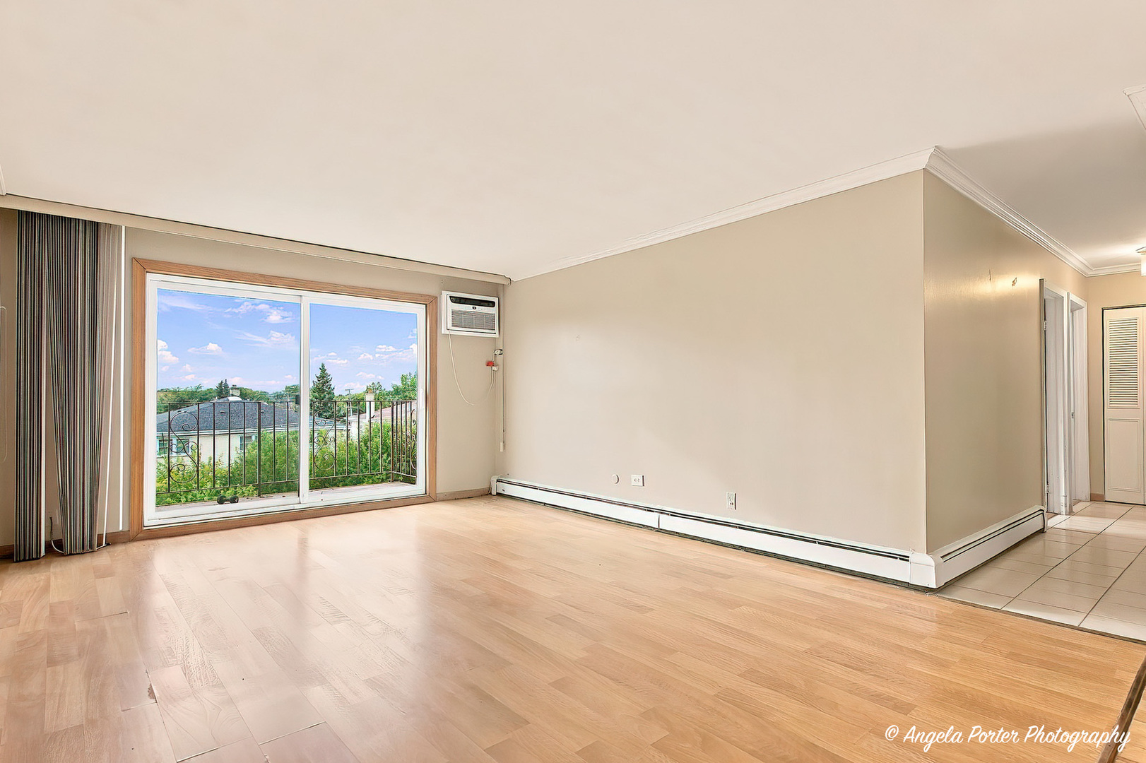 8970 N Parkside Avenue 406 Property Photo 13