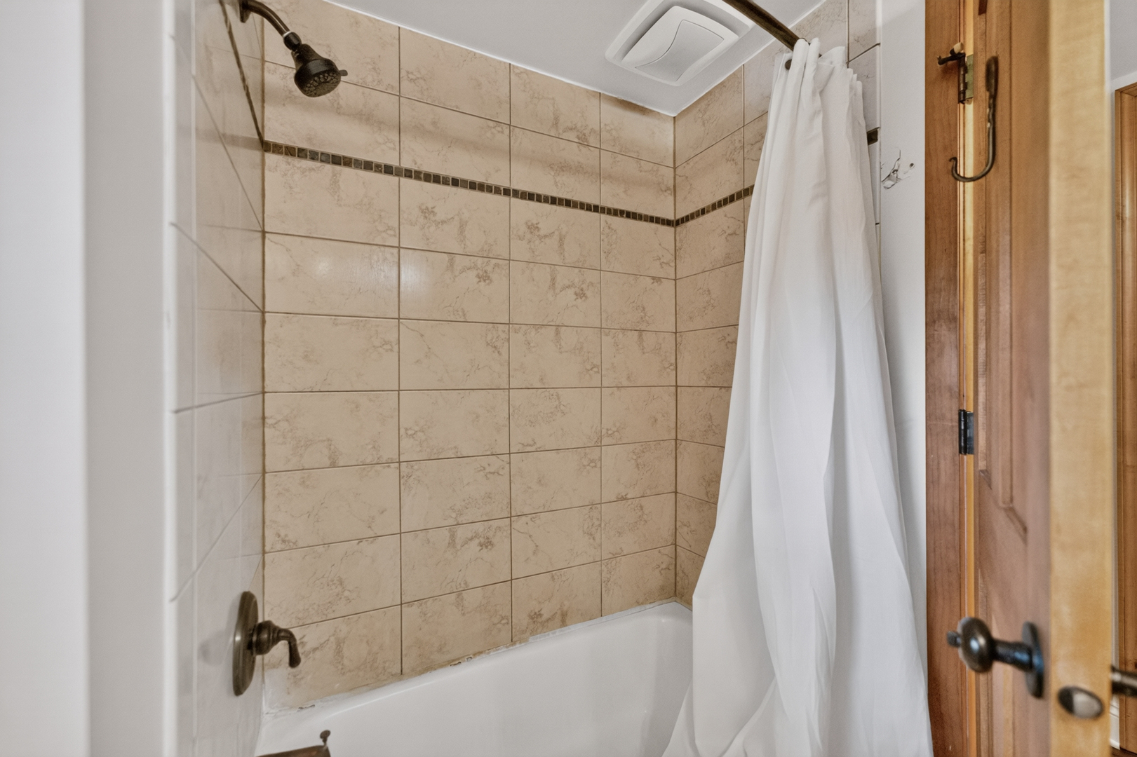 1s670 Winfield Road Property Photo 21