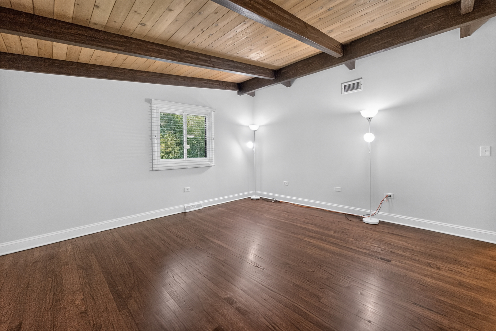 1s670 Winfield Road Property Photo 21